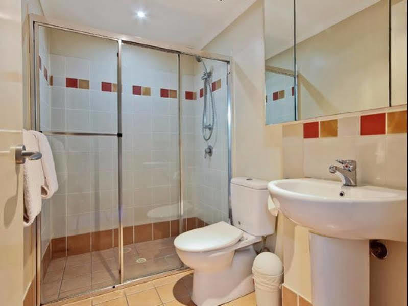 Spring Hill Central Apartments Брисбен Экстерьер фото